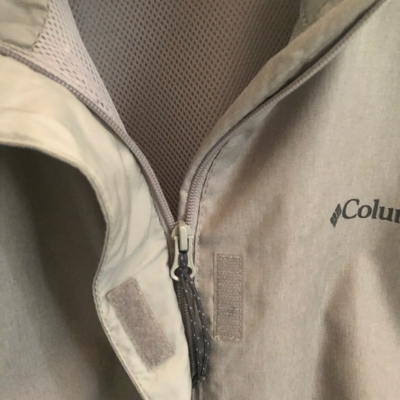 Columbia Rain Jacket - Picture 4 of 6